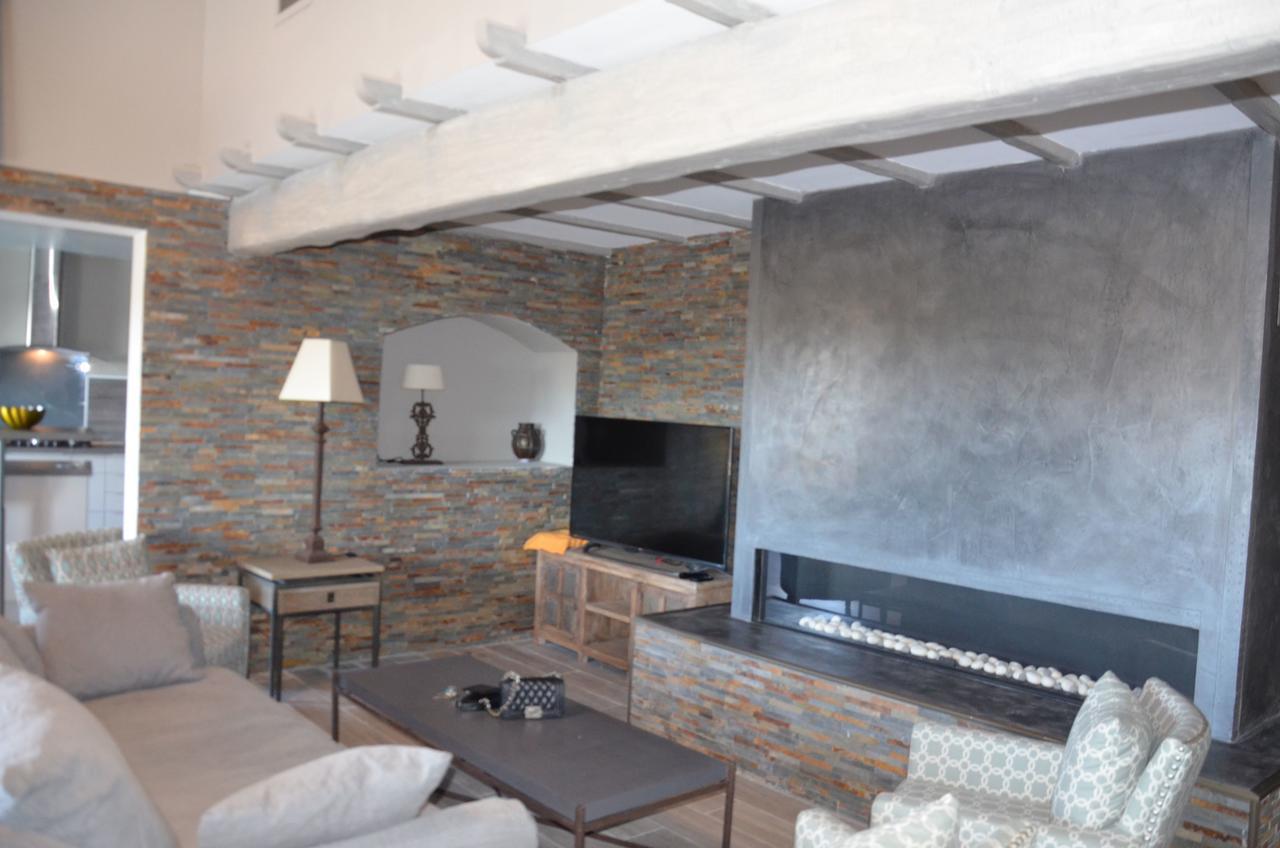 Belle Maison Avec Piscine Dans Les Hauteurs A Saint Raphael Exteriör bild