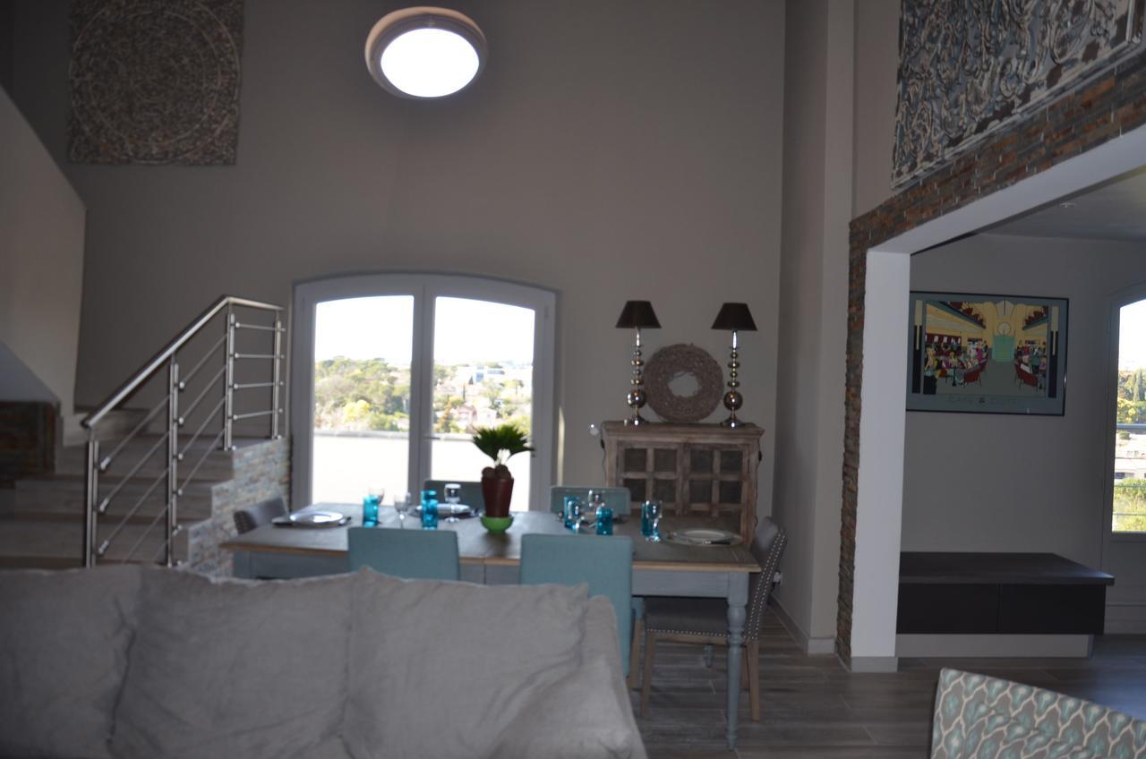 Belle Maison Avec Piscine Dans Les Hauteurs A Saint Raphael Exteriör bild