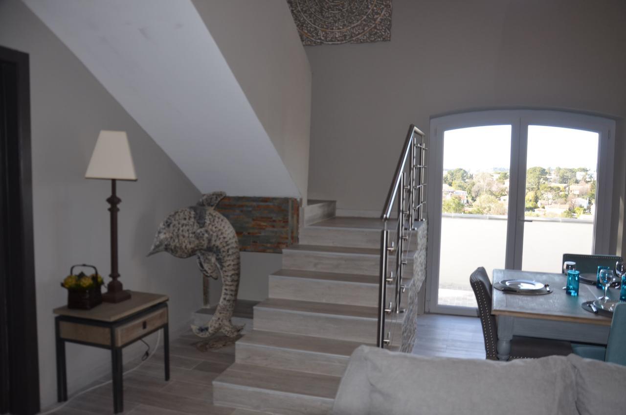 Belle Maison Avec Piscine Dans Les Hauteurs A Saint Raphael Exteriör bild